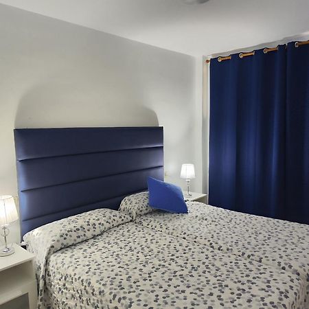 Comodoro Magnifico Apartamento En La Playa Los Cristianos  Kültér fotó